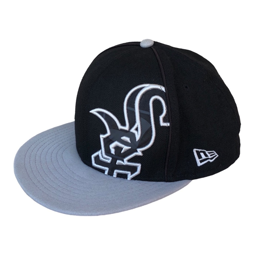 New Era 59Fifty Men Women Hat Chicago White Sox Shimmer Insider Black Fitted Cap
